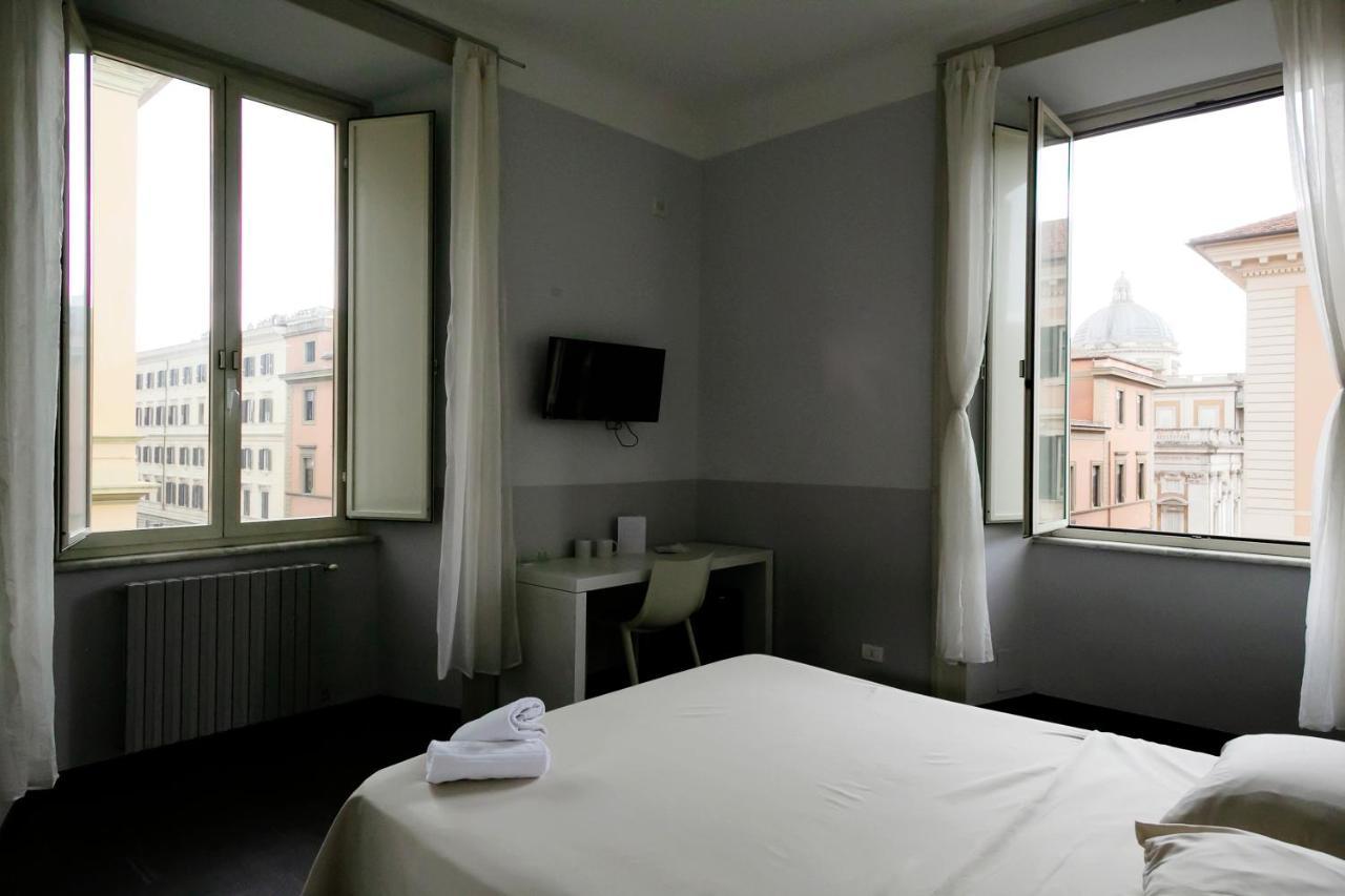 Dm69 - Termini Monti Crossroads Hotel Róma Kültér fotó